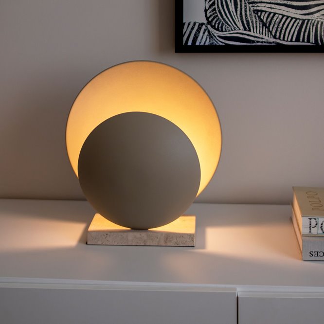 Lampa stołowa trawertyn okrągła beżowa na komodę